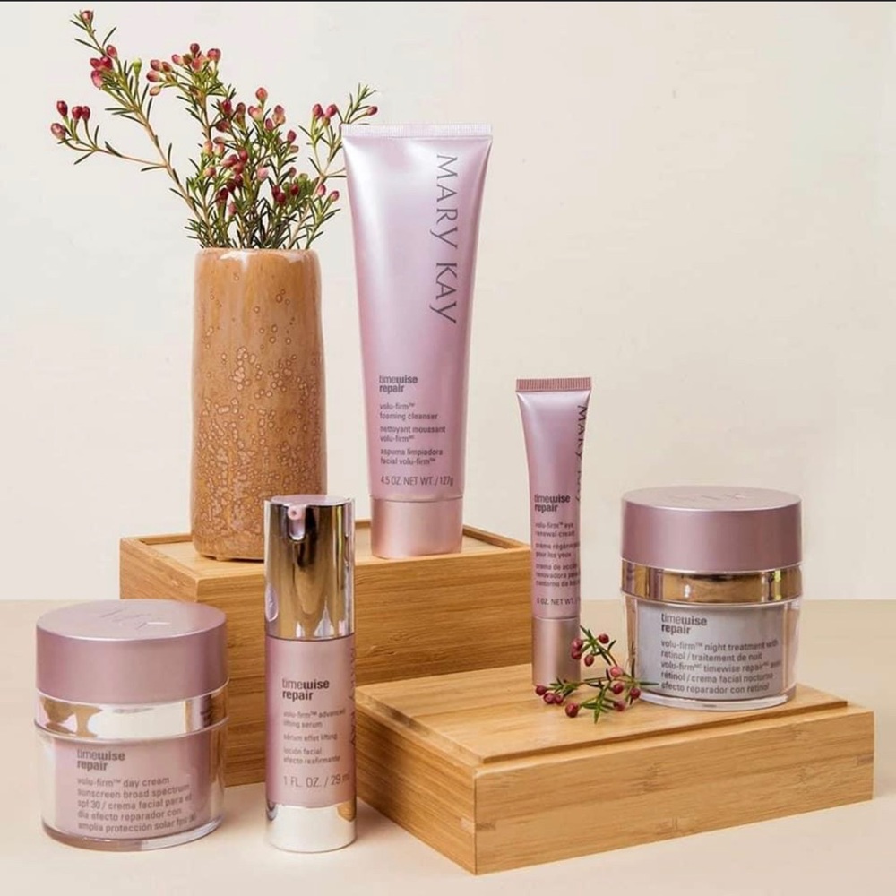Mary Kay Timewise Repair and Volu-firm set